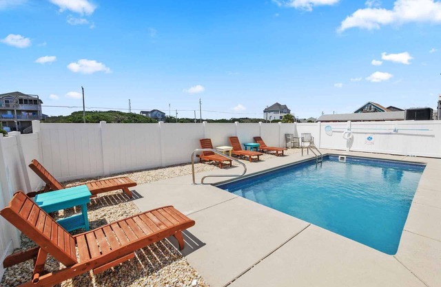 SUMMER SAVINGS - Oceanview with Saltwater Pool, Hot Tub, Elevator, and Game Room