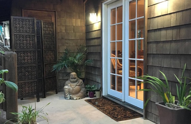 Summerland Guest Studio just steps to downtown and the beach! Pet Friendly.