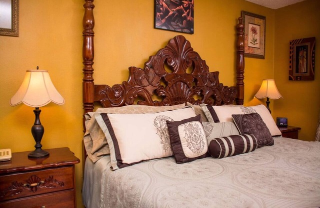 Sunburst Studio Suite @ Sandcastles Resort
