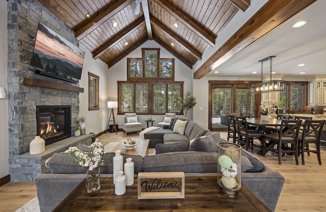 Suncadia’s Best! Weekday Luxury – 3rd Nt Free Limited Avail | Private Yard
