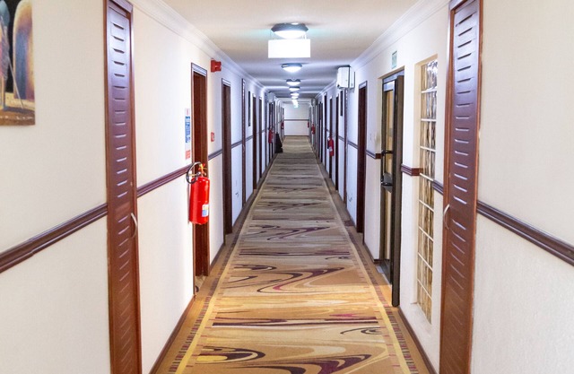 Sunlodge Hotel