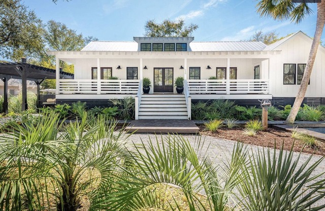 Sunny 5BR w/Saltwater Pool & 6-Seat Golf Cart Close to Beach