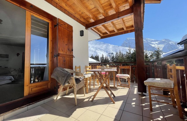 Sunny Chalet Col de Merdassier 10 minutes from La Clusaz