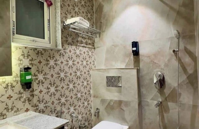 Sunrise homes family suite