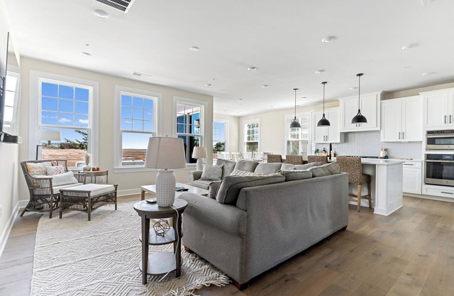 Sunrise Views at Bayside | 5BR Waterfront Home w/Deck, Pools & Tennis