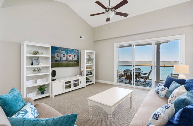 Sunset Bay 309 - Changes in Latitude
