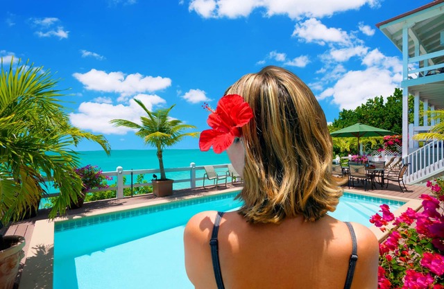 Sunset Point Oceanfront Villa—Sea Views From Every Room—Private Pool—Taylor Bay