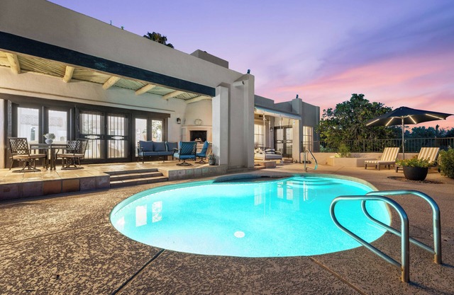 Sunset‑view pool retreat in Carefree