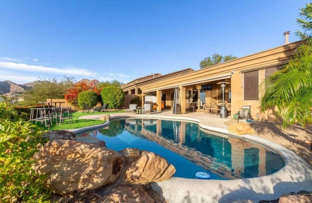 Sunset View Retreat| Pool| Spa| Amazing Views