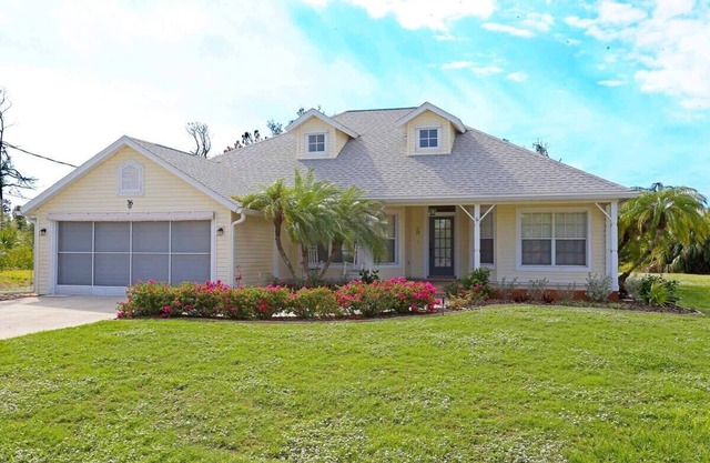 Sunshine Retreat: with SW Facing Pool #36