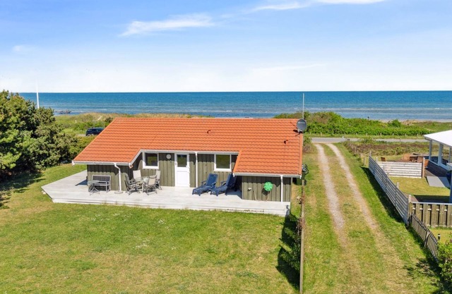 "Suometar" - 90m from the sea by Interhome