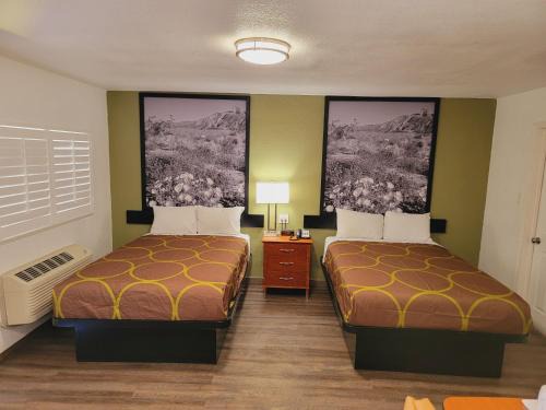 Super 8 by Wyndham El Centro North