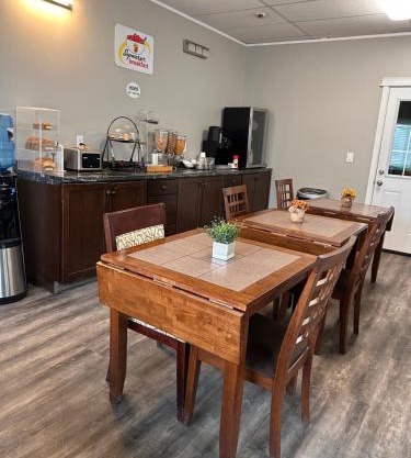 Super 8 by Wyndham Quesnel BC