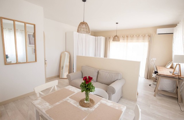 Super bright, spacious 40m2 studio in Uzège