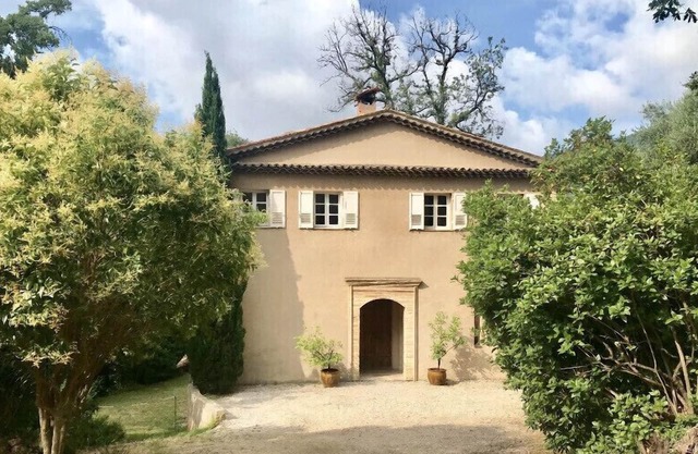 SUPER MAGAGNOSC RESIDENTIAL STUDIO IN VILLA WITH SMALL EXTERIOR