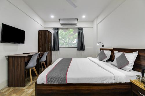 Super OYO Townhouse 1237 Balewadi