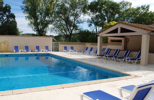 Superb accommodation near Quissac - Private estate with large pool