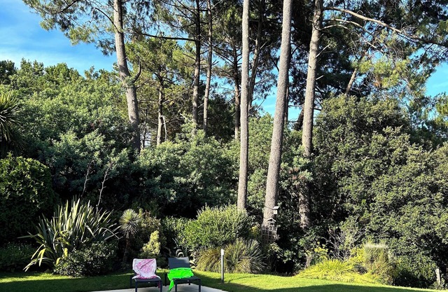 Superb luxury villa in the heart of the Golf between Ocean and Lake