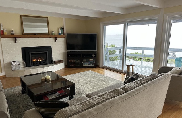 Superb Oceanfront with Optional Boathouse