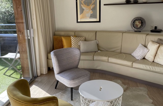 Superb T3 apartment in a quiet residence with trees, very well equipped, PROMO