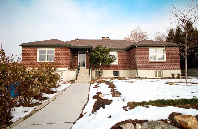 Superb TNJW Home! 3Bdrm 2Bath Best Area! Pets*