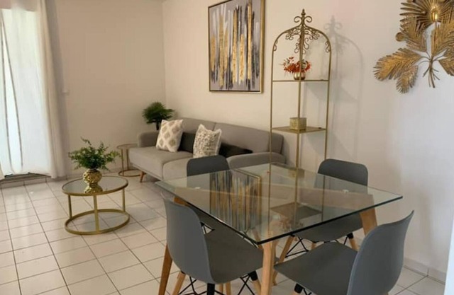 Superbe Appartement Rez-de-jardin Avec Parking