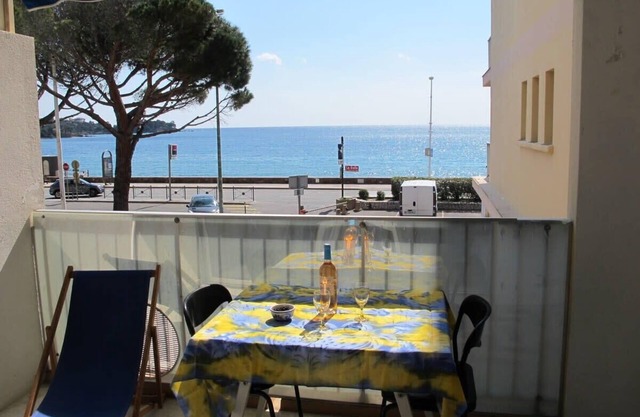 Superbe studio face à la mer et proche commerces