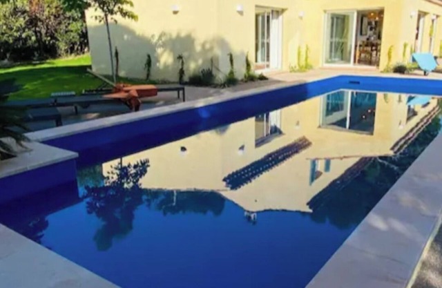 SUPERBE VILLA LUXE HAUTEURS DE CANNES PISCINE 4 CHAMBRES 8 VOYAGEURS
