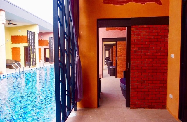 Superior access to the pool