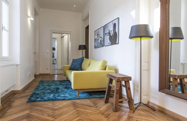 Superior Apartment in the city centre of Krems with view