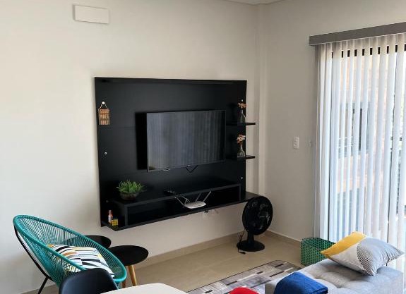 Surpreendente apto, 290 metros da praia!