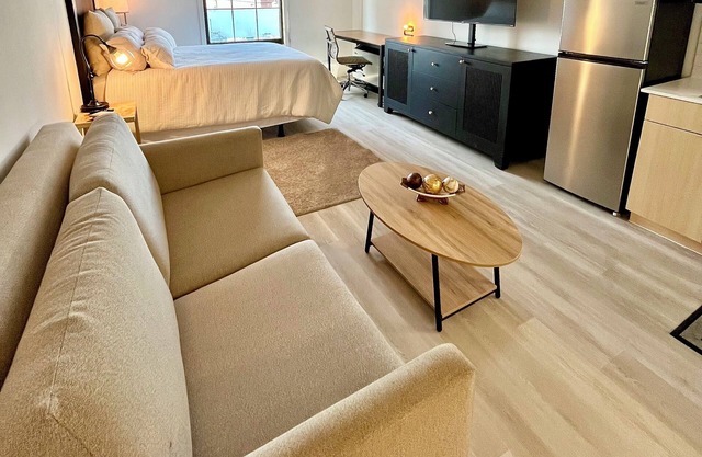 Sweet Landing, WiFi, fitness room in Baltimore 1650/Month