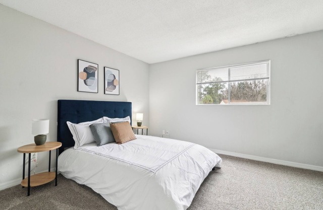 Sweetwater 7C I Beautiful 2Bd Apt I Free Parking