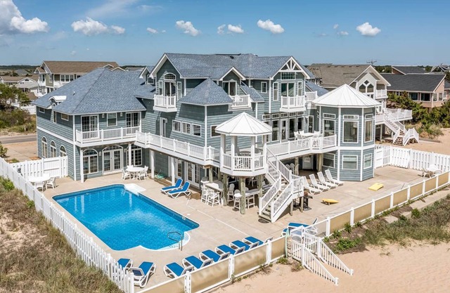 Sweetwater | Oceanfront | Private Outdoor Pool, Private Indoor Pool