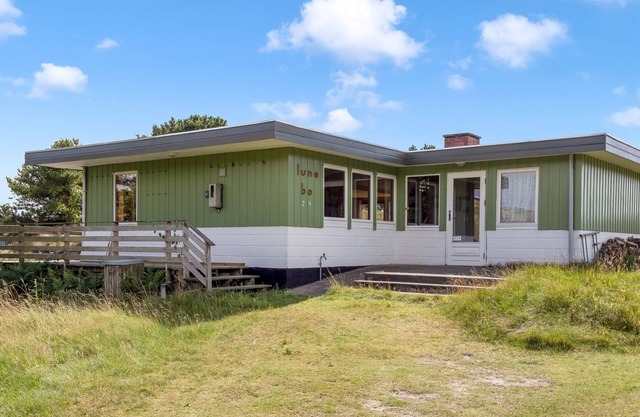 "Sweni" - 800m from the sea by Interhome