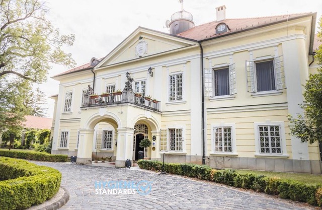 Szidónia Castle