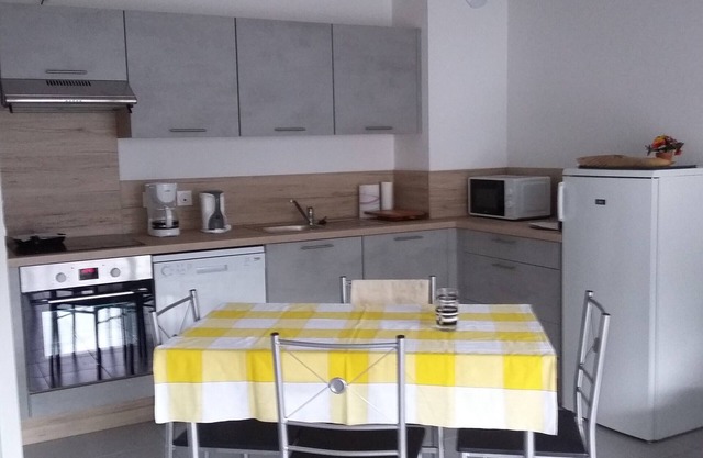 T 2 furnished brian knight valley
