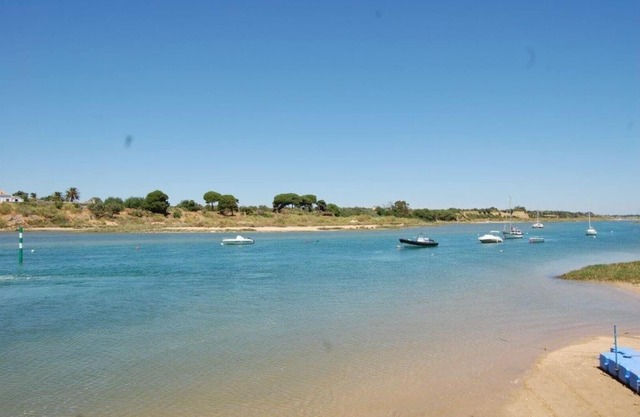 T1 Wifi, balcony with Bbq, air con 8min walk from the Marginal of Cabanas
