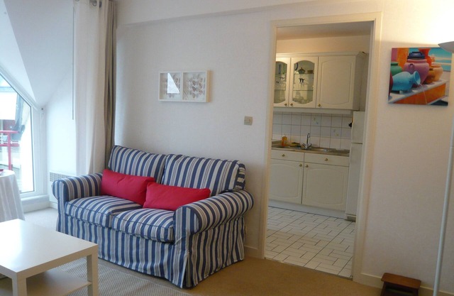 T2 at 20m from the beach, bright, quiet and comfortable + Garage + wifi/Label 3 * keys