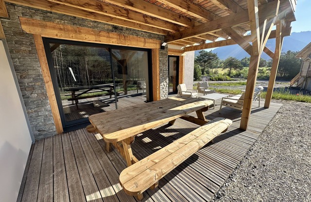 T3 52m2 on the garden level of a new chalet in Faucon de Barcelonnette