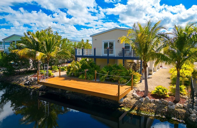 Tarpon Canal | Nearly new 3 bed/2 bath home with canal views on Ramrod Key