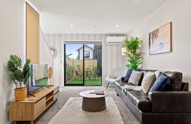 Tasteful Auckland 2 Bed/1 Bath
