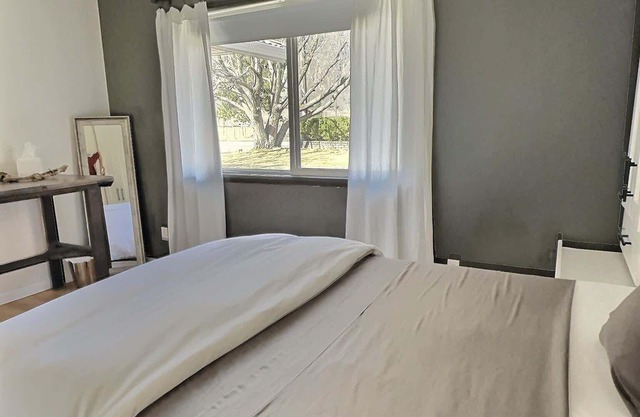 Taurean Vines Guest house