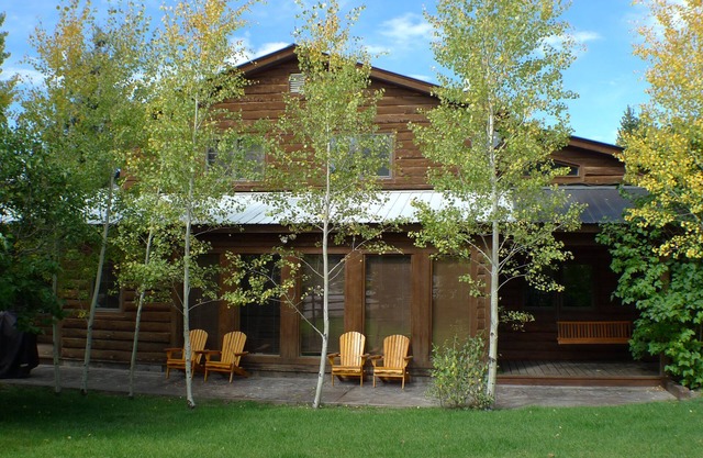 Taylor River Home with Private Fishing