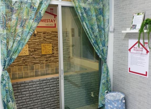 Teratak Mini Pool Homestay Melaka