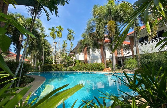 Thara Cholapruek Resort