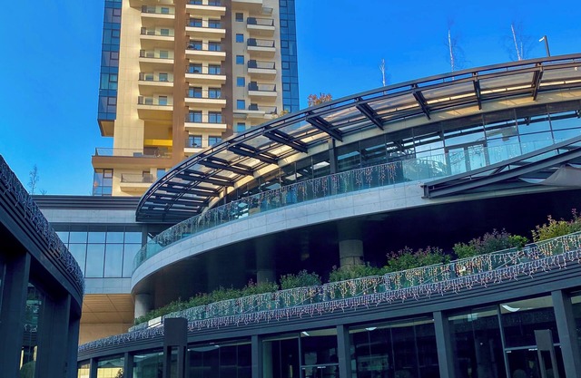 The Address Central Luxury New Apartment, Parking, Workstation, & Ps5