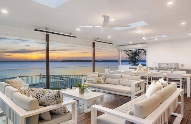 'The Anchorage' – Exclusive Beachfront Retreat
