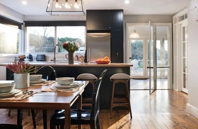 The Arlow House-Pet friendly walk to town