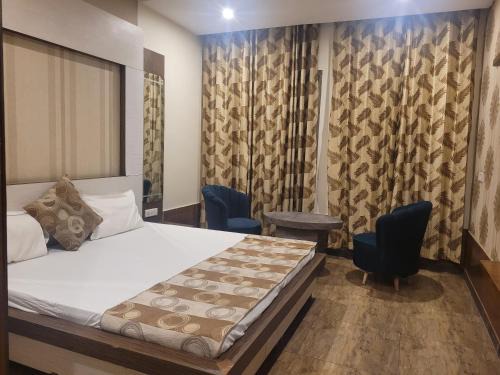 The Aura Grand Hotel & Banquet - A Unit of Sitara Kollection Hotels